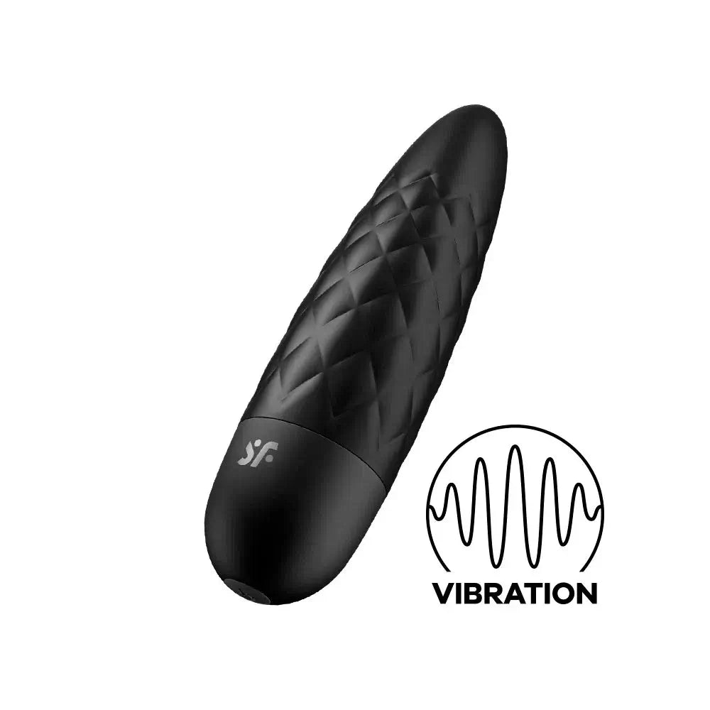 El Ultra Power Bullet 5 sabe cómo complacerte a fondo con vibraciones profundas. Gracias al diseño acolchado y la forma voluminosa, este mini vibrador asegura una buena sujeción y le permite disfrutar de una variedad de placeres.