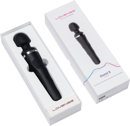 Domi 2 ha mejorado ahora su diseño, asegurando de esta manera un agarre más seguro y confortable, y una experiencia para el usuario más simple.Su exclusiva tecnología de cabezal de doble rotación permite que mantenga consistentemente un nivel de poder alto sin utilizar cables.Controla con precisión la intensidad de sus vibraciones, sea porque te gusta suave como una caricia o fuerte e intensa, siempre podrás encontrar el mejor punto para llegar al clímax con el Domi Lovense 2