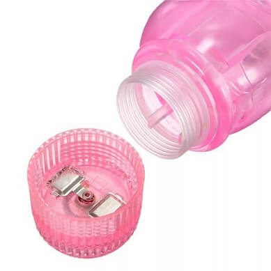 ESTIMULADOR VAGINAL FABRICADO EN SILICONA TIPO JELLY, FLEXIBLE Y SUAVE. TEXTURIZADO, ASPECTO DE FALO, CUENTA CON UN CONEJITO QUE PERMITE ESTIMULAR LA ZONA CLITORIAL. REQUIERE DE 2 PILAS AA PARA SU FUNCIONAMIENTO Y CUENTA CON UN RITMO DE VIBRACIÓN QUE AUMENTA Y DISMINUYE SU INTENSIDAD.