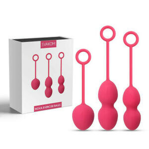 JUEGO DE TRES BOLAS CON DIFERENTES PESOS INCREMENTADOS GRADUALMENTE. IDEALES PARA REALIZAR EFECTIVAMENTE LOS EJERCICIOS DE FORTALECIMIENTO PELVICO (EJERCICIOS DE KEGEL). AYUDAN A MEJORAR LA SALUD, BRINDAN SATISFACCIÓN Y BENEFICIOS SEXUALES COMO TENER MÁS CONTROL SOBRE LOS ORGASMOS, SENTIR MUCHO MAS EL ESTIMULO VAGINAL Y APRENDER DIFERENTES TECNICAS A LA HORA DE LA PENETRACIÓN. 