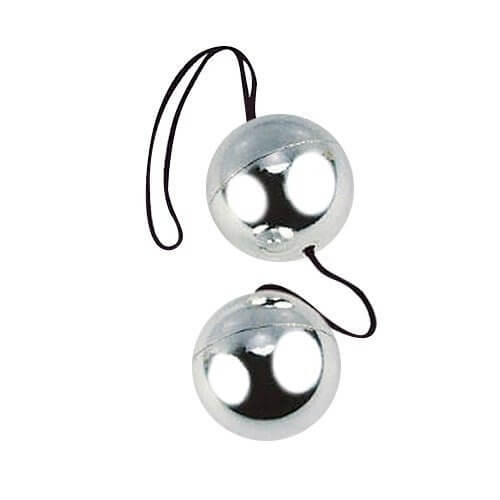 BOLAS VAGINALES DE PESO LIVIANO QUE AYUDA AL FORTALECIMIENTO DEL SUELO PÉLVICO FABRICADAS EN PASTA, RECUBIERTO MENTALIZADO.