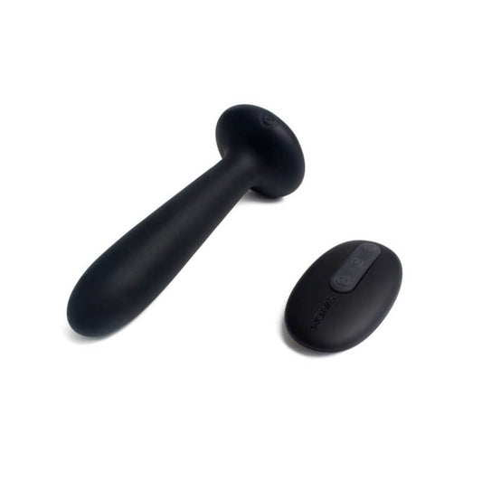 ESTIMULADOR ANAL INTERACTIVO CON CONTROL REMOTO, FABRICADO EN SILICONA MÉDICA, RECARGABLE, A PRUEBA DE SALPICADURAS. CUENTA CON 5 MODOS DIFERENTES DE VIBRACIÓN Y 5 INTENSIDADES DE FUERZA EN CADA MODO DE VIBRACIÓN. SE PUEDE UTILIZAR CON O SIN MANDO A DISTANCIA Y TIENE FUNCIÓN DE TEMPERATURA, AUMENTA SU CALOR HASTA 38 °C