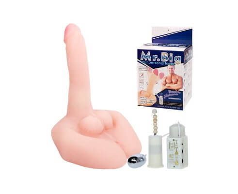 ESTIMULADOR DE ASPECTO REAL QUE CUENTA CON UNA BASE PARA FACILITAR SU FUNCIONAMIENTO, FABRICADO EN SILICONA REAL FEEL, SU DILDO CUENTA CON VIBRACIÓN Y GIRO. ADEMAS GIME.